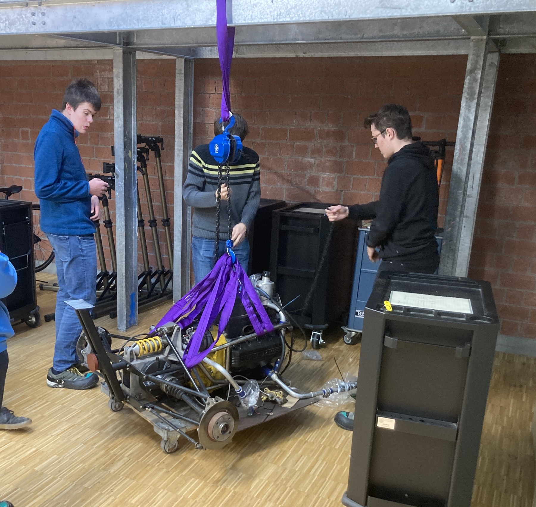 Demontage eines Autos für brauchbare Teile