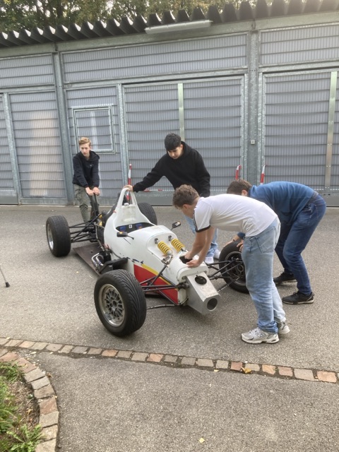 Zwischenstand der Konstruktion des Autos